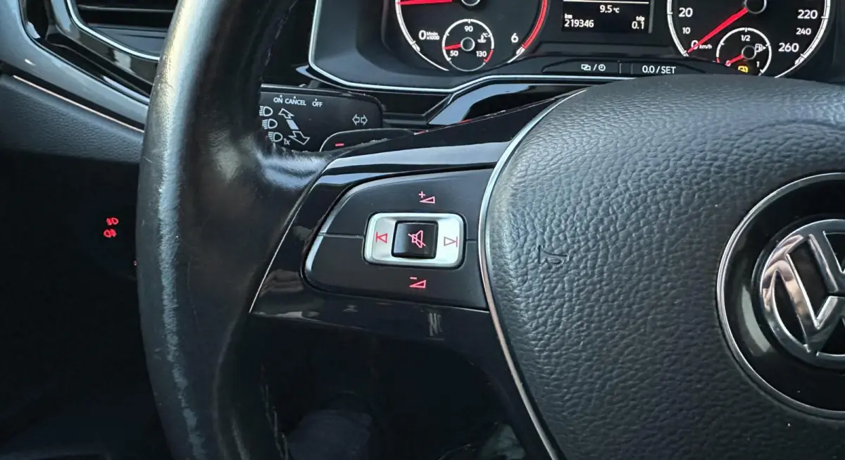1.6 TDI Highline DSG/STOELVW/LED/SFEERVL/PDC