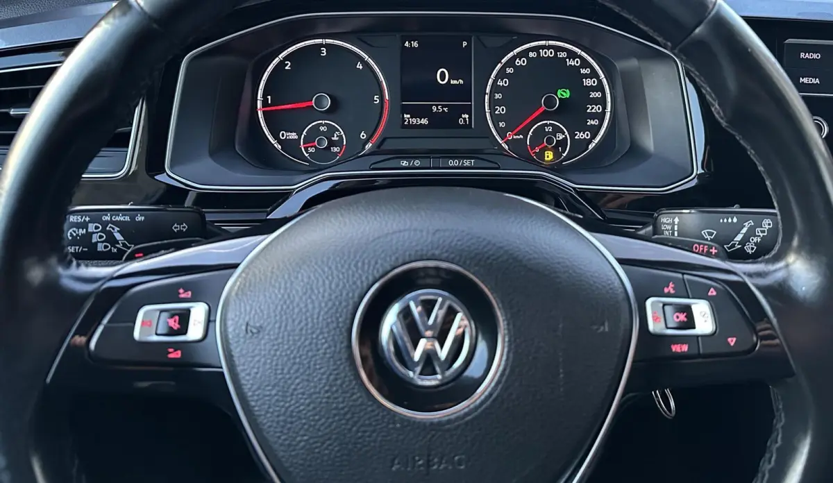 1.6 TDI Highline DSG/STOELVW/LED/SFEERVL/PDC
