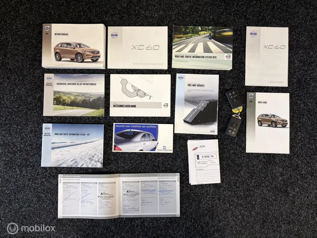 2.0 T5 FWD Momentum LEDER / AUTOMAAT / TR.HAAK / SUPER ONDERHOUDEN! /