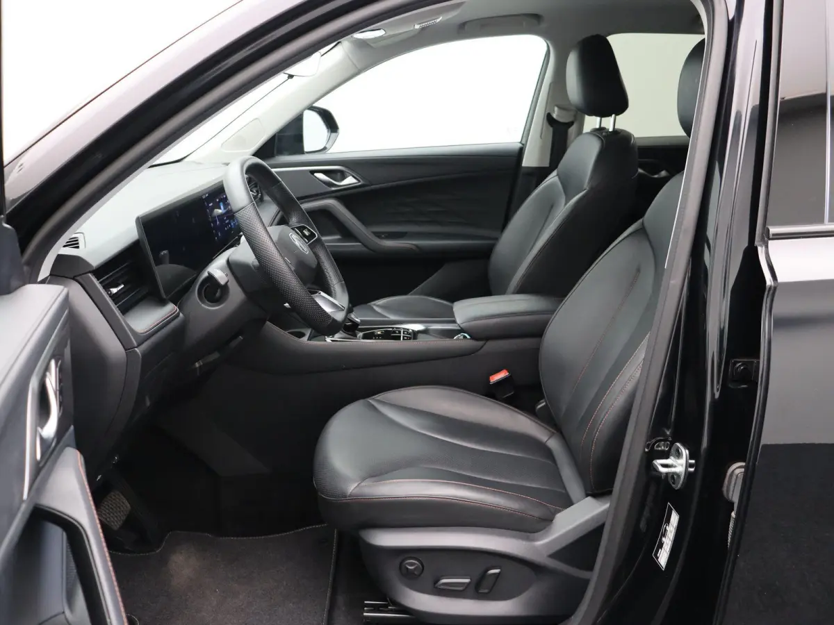 1.5 Luxury | Elektrische Verstelbare Stoelen | Stoelverwarming | Apple Carplay & Android Auto |