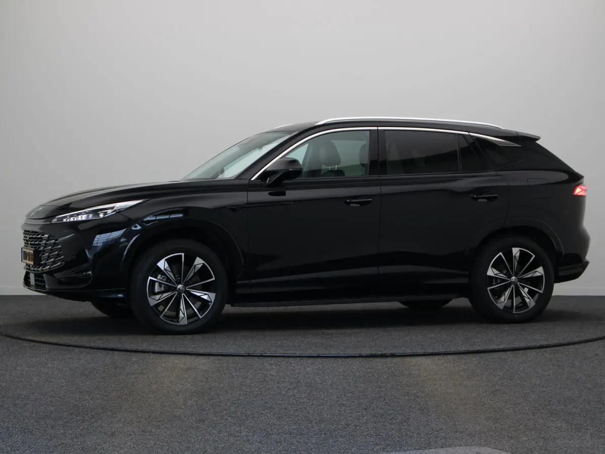 1.5 Luxury | Elektrische Verstelbare Stoelen | Stoelverwarming | Apple Carplay & Android Auto |