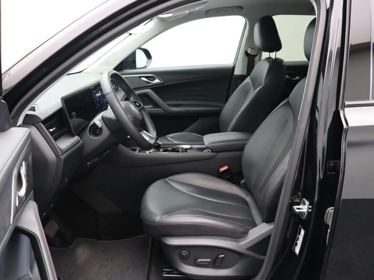 1.5 Luxury | Elektrische Verstelbare Stoelen | Stoelverwarming | Apple Carplay & Android Auto |