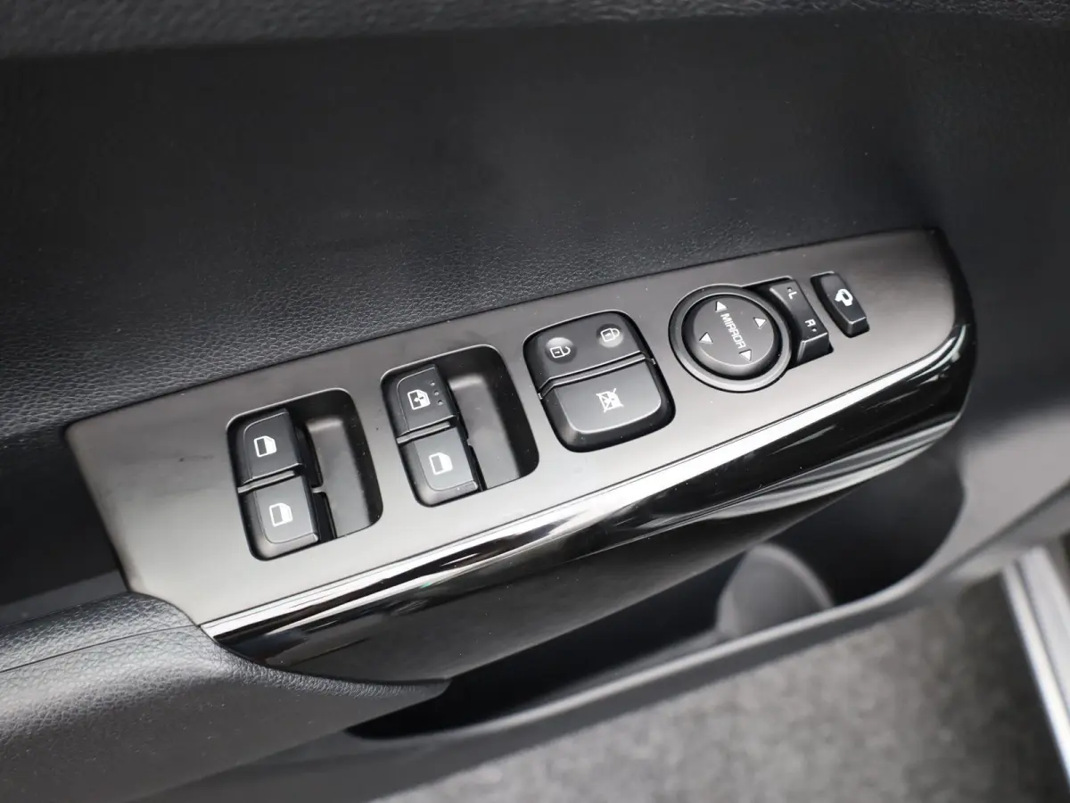 1.0 DPi DynamicPlusLine | Keyless | Camera | Apple Carplay/ Android Auto | Prijs Rijklaar!!