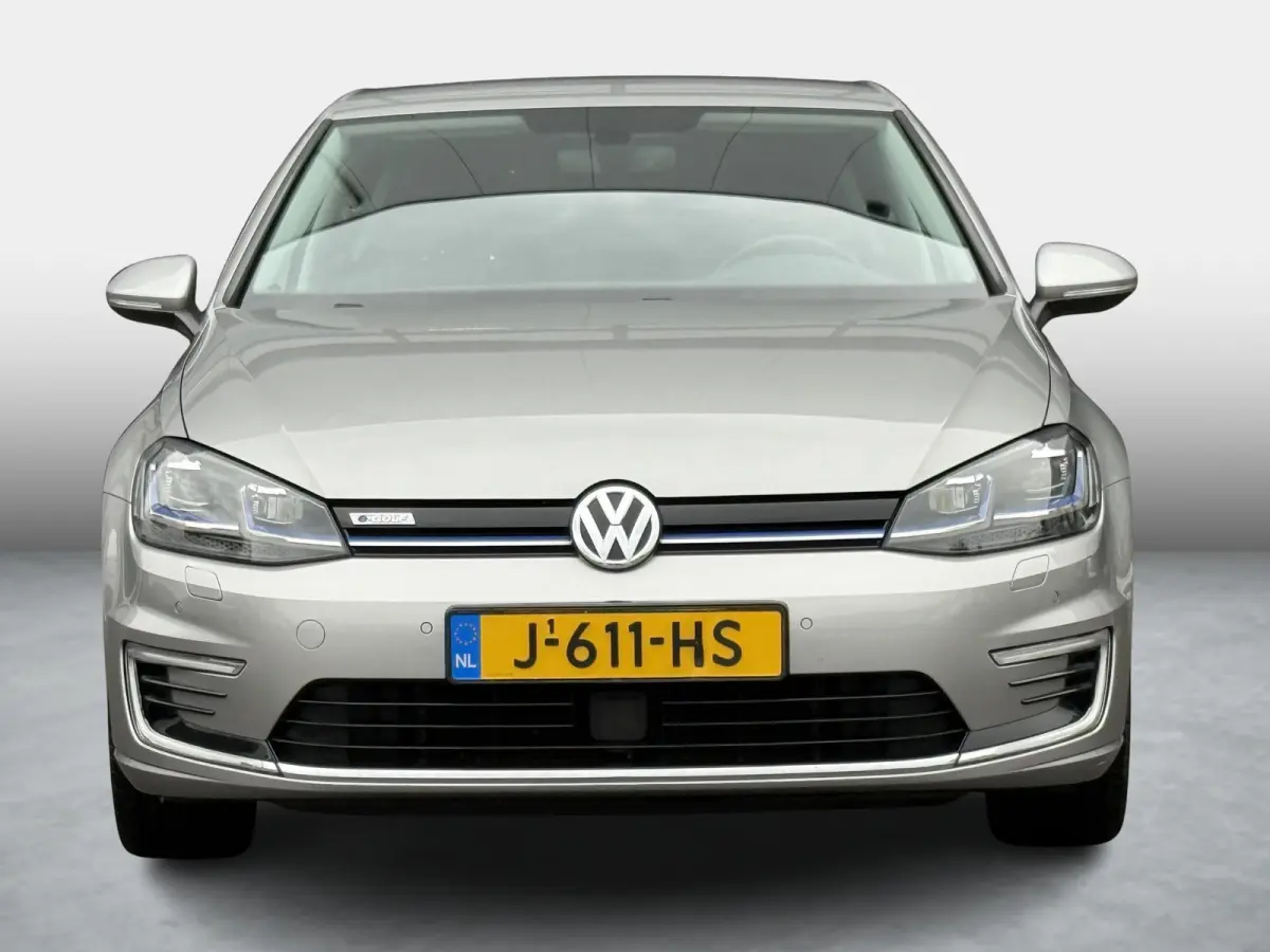 E-DITION 90,2% | Adaptive Cruise | Virtual Cockpit | CCS Snelladen | PDC | Stoelverwarming | Dealeronderhouden | 1e Eigenaar | NL Auto |
