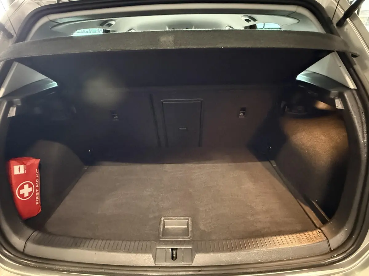 E-DITION 90,2% | Adaptive Cruise | Virtual Cockpit | CCS Snelladen | PDC | Stoelverwarming | Dealeronderhouden | 1e Eigenaar | NL Auto |
