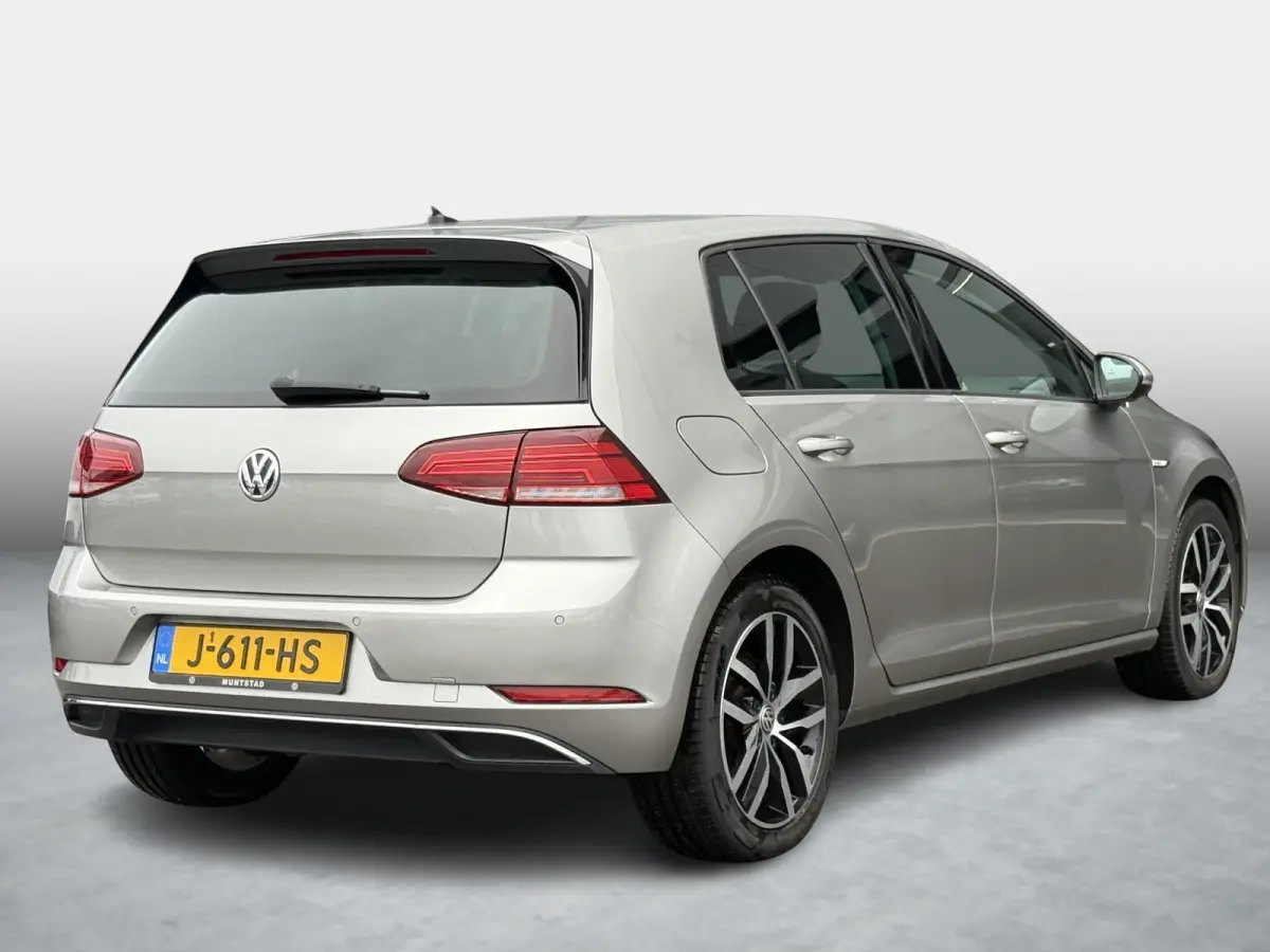E-DITION 90,2% | Adaptive Cruise | Virtual Cockpit | CCS Snelladen | PDC | Stoelverwarming | Dealeronderhouden | 1e Eigenaar | NL Auto |