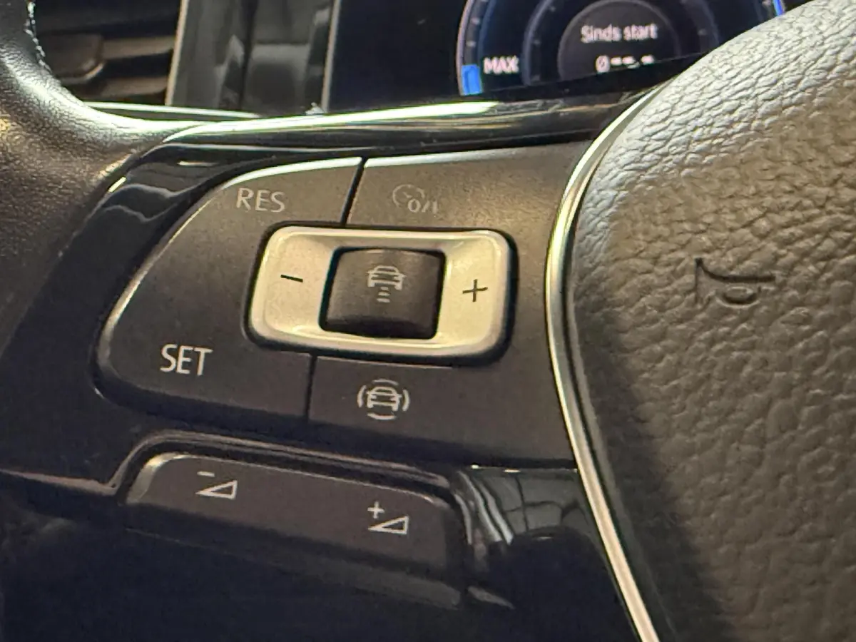 E-DITION 90,2% | Adaptive Cruise | Virtual Cockpit | CCS Snelladen | PDC | Stoelverwarming | Dealeronderhouden | 1e Eigenaar | NL Auto |
