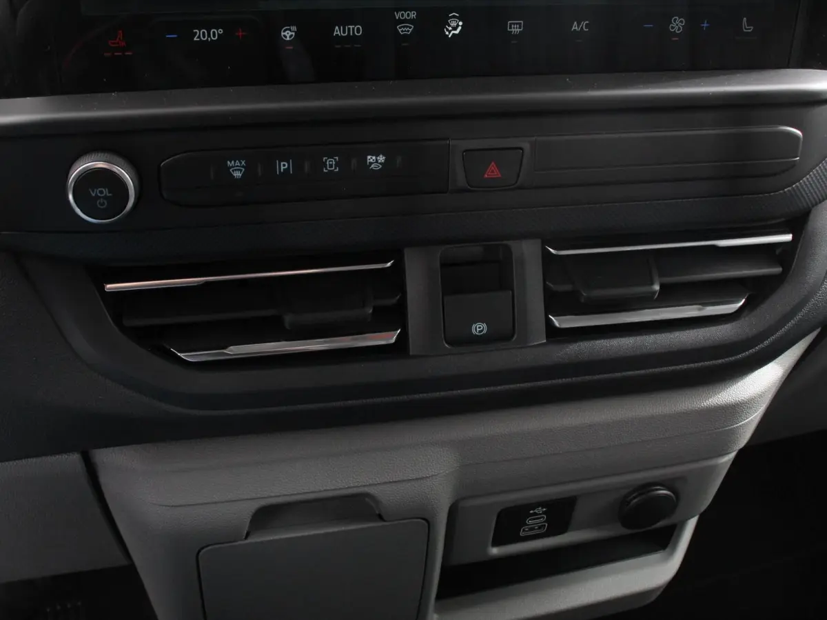 340 2.5 PHEV L2H1 Limited Automaat Incl. BTW/BPM! Airco ECC 2 x Schuifdeur Asisstance Pack Premium Full Options!