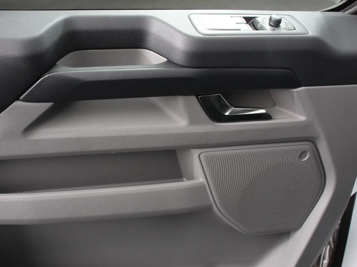 340 2.5 PHEV L2H1 Limited Automaat Incl. BTW/BPM! Airco ECC 2 x Schuifdeur Asisstance Pack Premium Full Options!