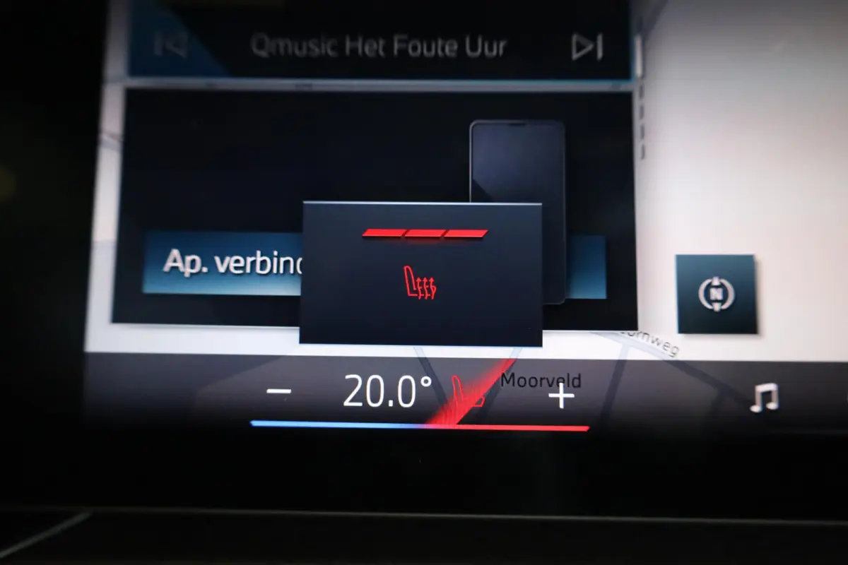 330e High Executive | M Sportpakket Pro | Innovation Pack | Comfort Pack | Individual Lak