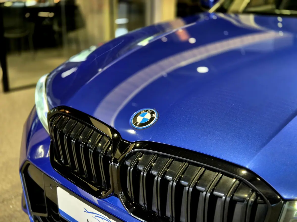 330e xDrive M-Sport | Panorama | HUD | Full optie