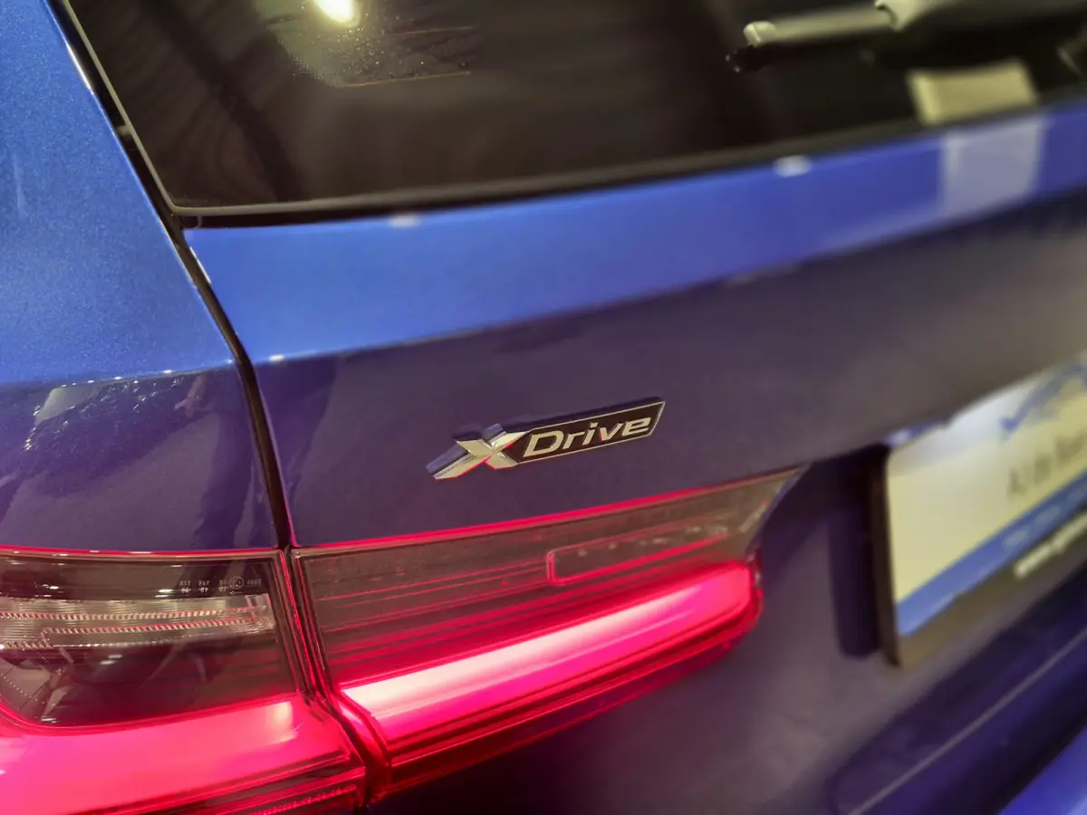 330e xDrive M-Sport | Panorama | HUD | Full optie