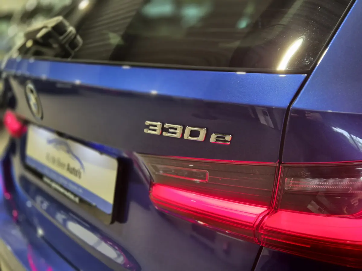 330e xDrive M-Sport | Panorama | HUD | Full optie