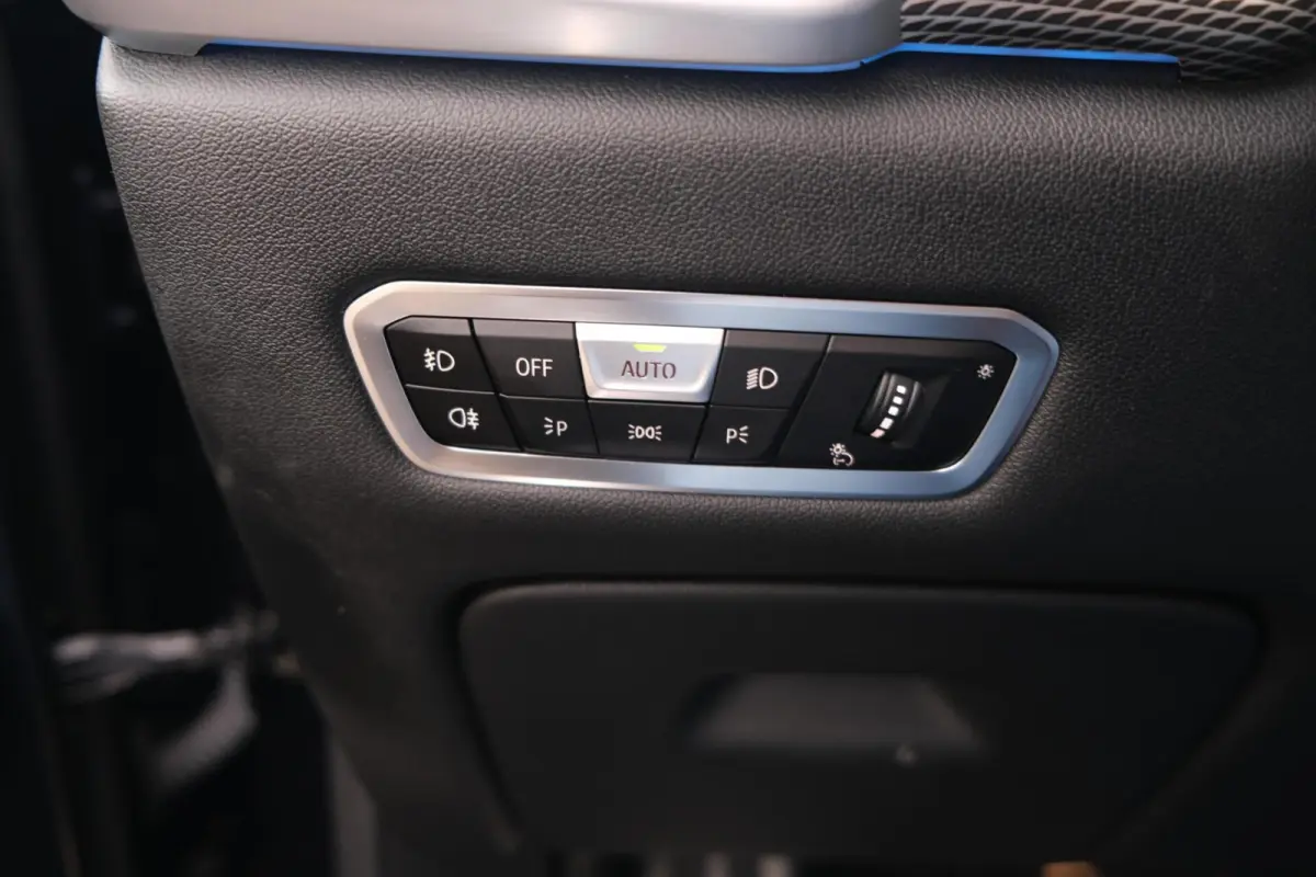 xDrive45e High Executive|Rijklaar!|M-Sport|Achterasbesturing|ACC|Pano|HUD|Trekhaak|HK|Camera|CoPilot|Luchtvering