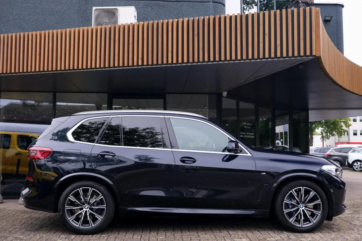 xDrive45e High Executive|Rijklaar!|M-Sport|Achterasbesturing|ACC|Pano|HUD|Trekhaak|HK|Camera|CoPilot|Luchtvering