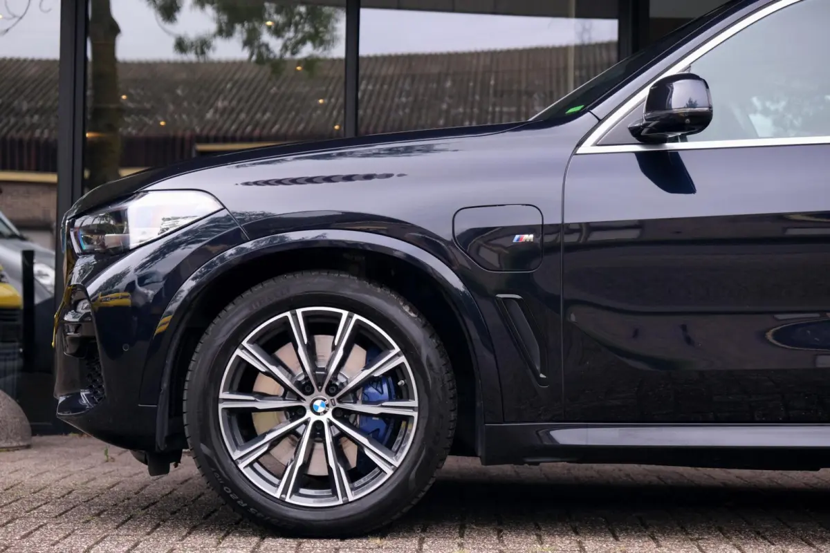 xDrive45e High Executive|Rijklaar!|M-Sport|Achterasbesturing|ACC|Pano|HUD|Trekhaak|HK|Camera|CoPilot|Luchtvering