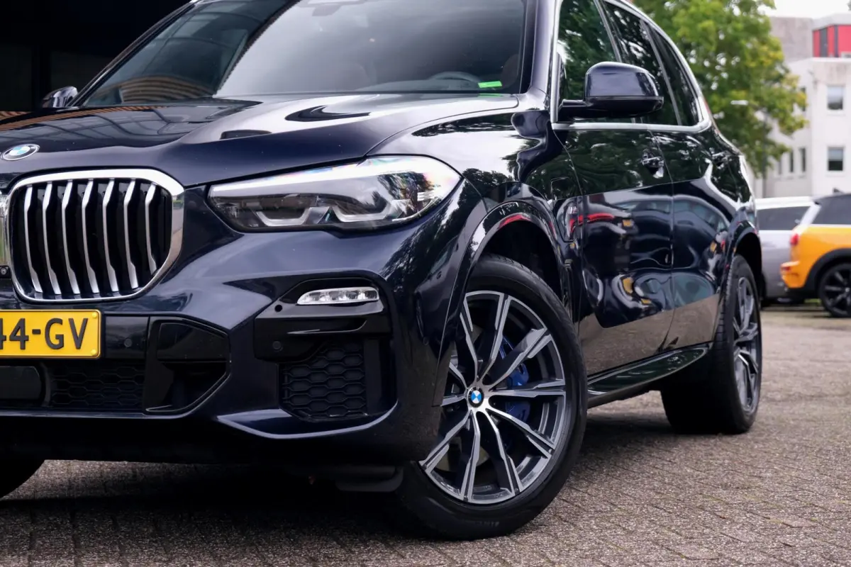 xDrive45e High Executive|Rijklaar!|M-Sport|Achterasbesturing|ACC|Pano|HUD|Trekhaak|HK|Camera|CoPilot|Luchtvering