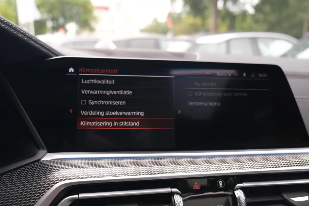 xDrive45e High Executive|Rijklaar!|M-Sport|Achterasbesturing|ACC|Pano|HUD|Trekhaak|HK|Camera|CoPilot|Luchtvering