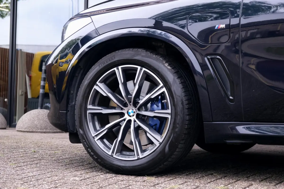 xDrive45e High Executive|Rijklaar!|M-Sport|Achterasbesturing|ACC|Pano|HUD|Trekhaak|HK|Camera|CoPilot|Luchtvering