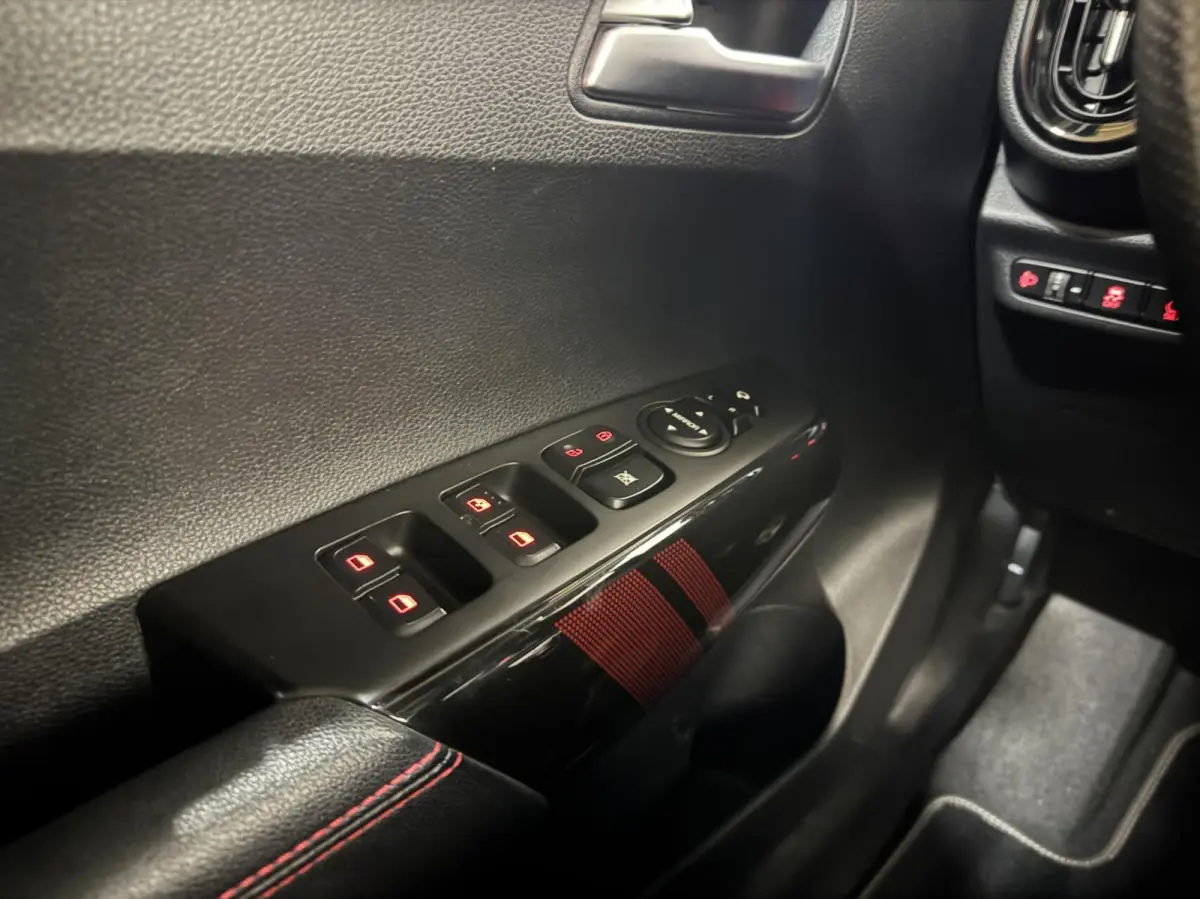 1.0 T-GDI GT-Line Cruise CarPlay Camera NAP