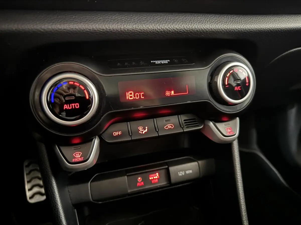 1.0 T-GDI GT-Line Cruise CarPlay Camera NAP