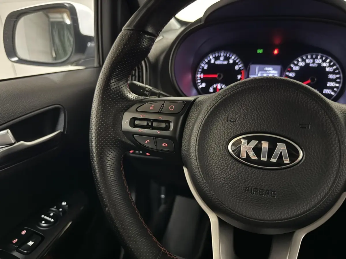1.0 T-GDI GT-Line Cruise CarPlay Camera NAP