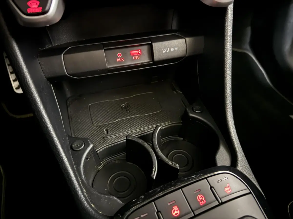 1.0 T-GDI GT-Line Cruise CarPlay Camera NAP