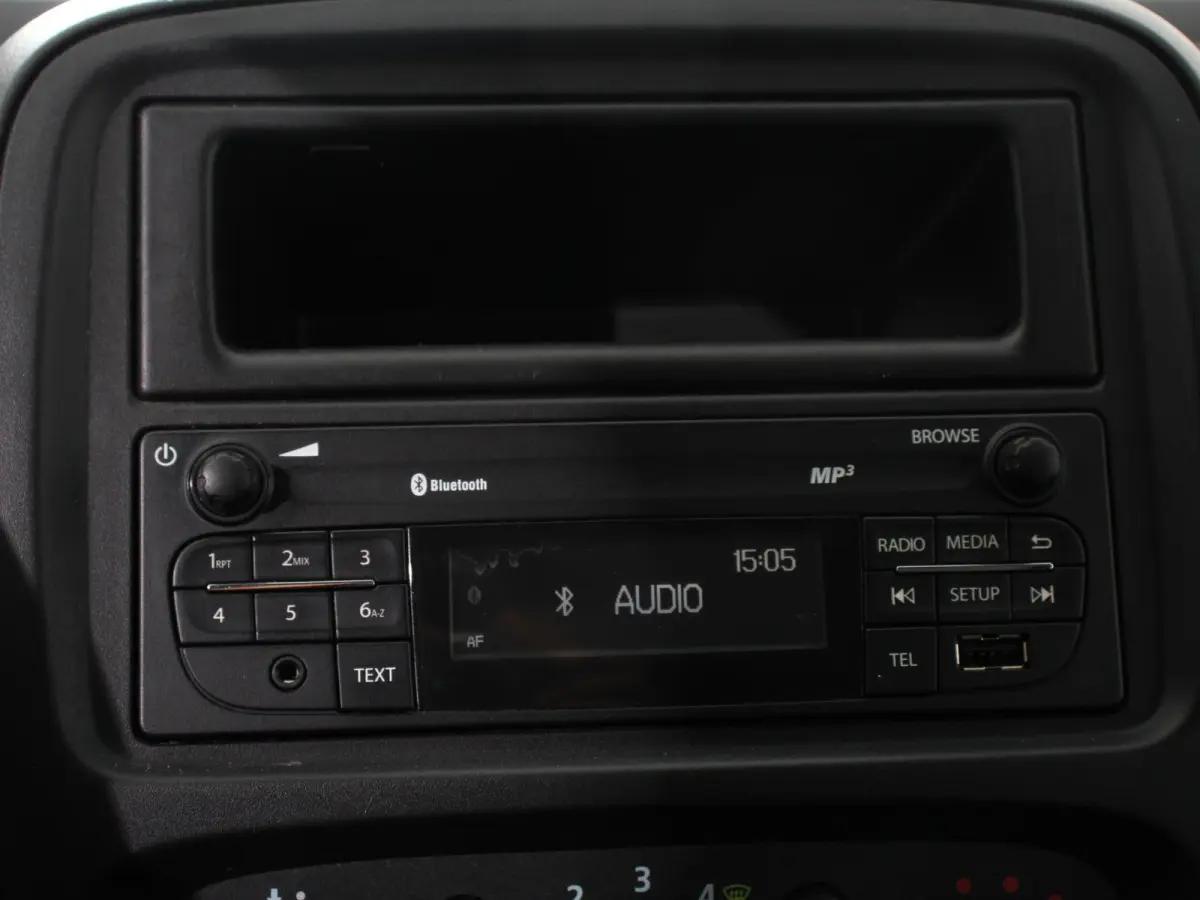 1.6 dCi Zen Energy 9persoons PERSONENBUS Prijs incl. btw/bpm  Airco Trekhaak Radio Elektrische pakket