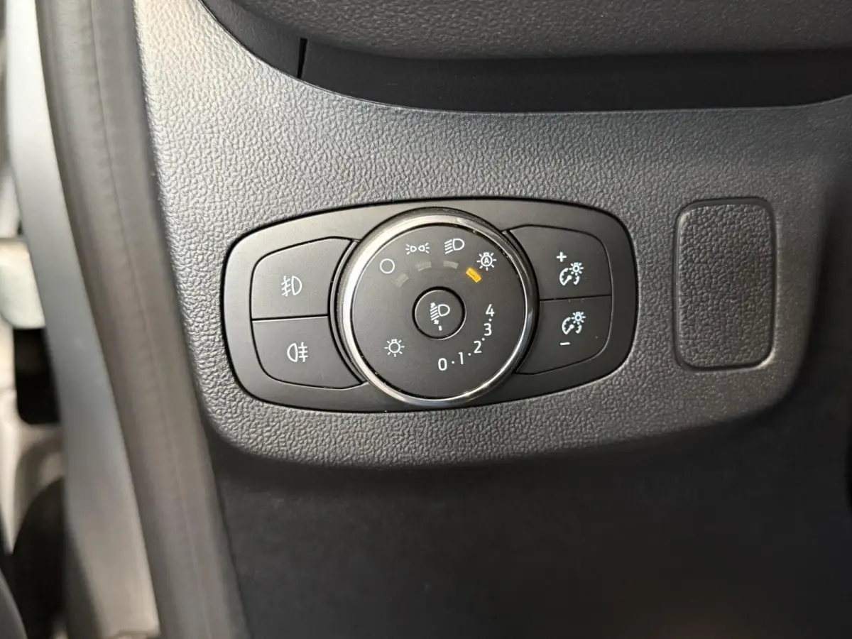 1.0 EcoBoost Automaat Titanium Adaptive Cruise Winterpakket Camera Stoelverwarming Navi