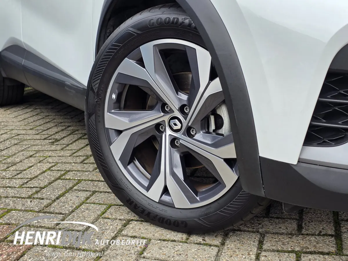 1.6 E-Tech Hybrid 145 R.S. Line Navi / Camera / Cruise / Clima