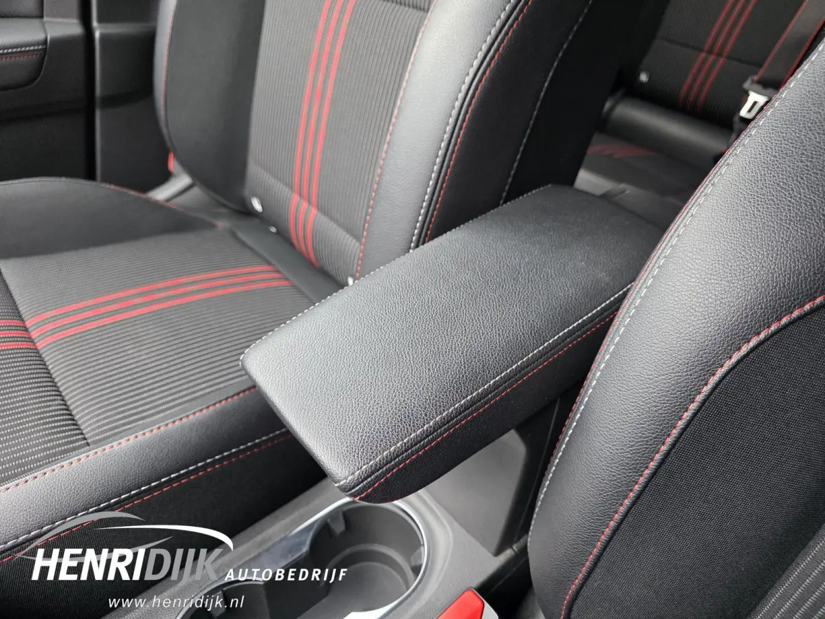 1.6 E-Tech Hybrid 145 R.S. Line Navi / Camera / Cruise / Clima