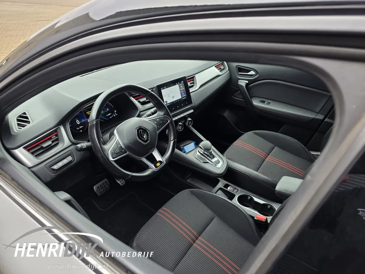 1.6 E-Tech Hybrid 145 R.S. Line Navi / Camera / Cruise / Clima
