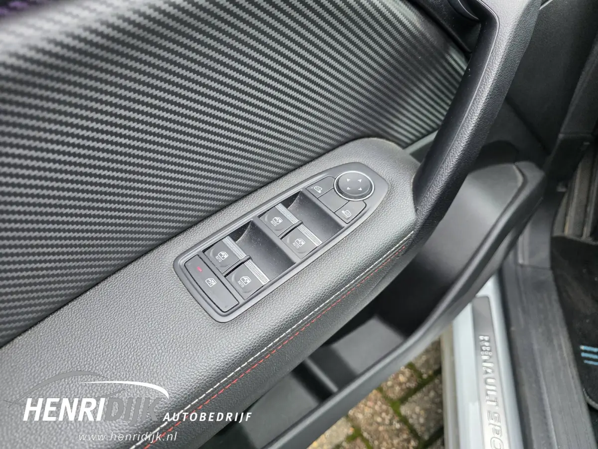 1.6 E-Tech Hybrid 145 R.S. Line Navi / Camera / Cruise / Clima