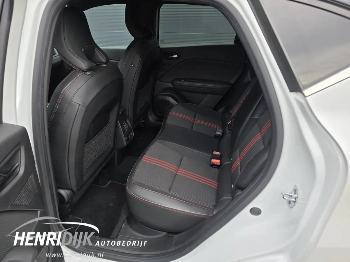 1.6 E-Tech Hybrid 145 R.S. Line Navi / Camera / Cruise / Clima