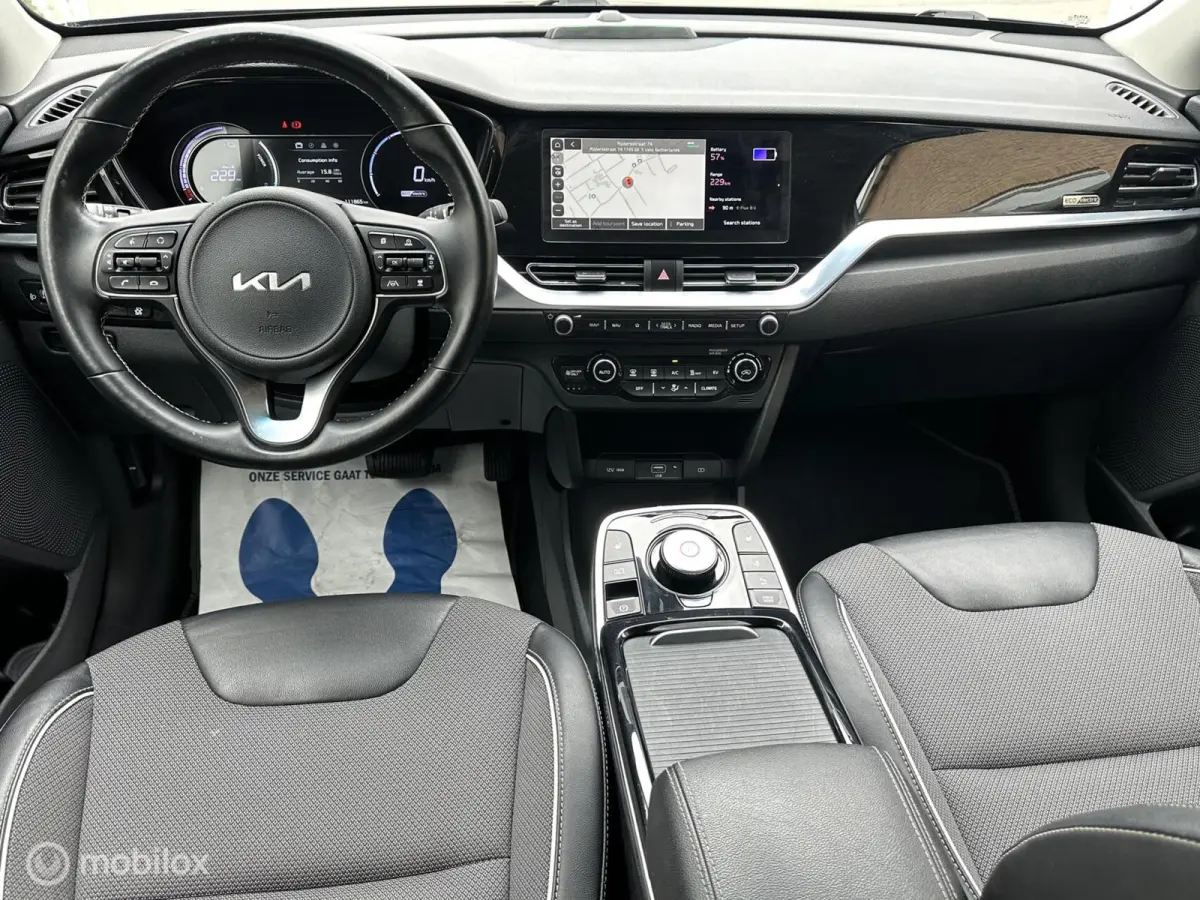 Edition 64 kWh 3-FASE ACHTERUITRIJ CAMERA CARPLAY STUUR/STOELVERWARMING