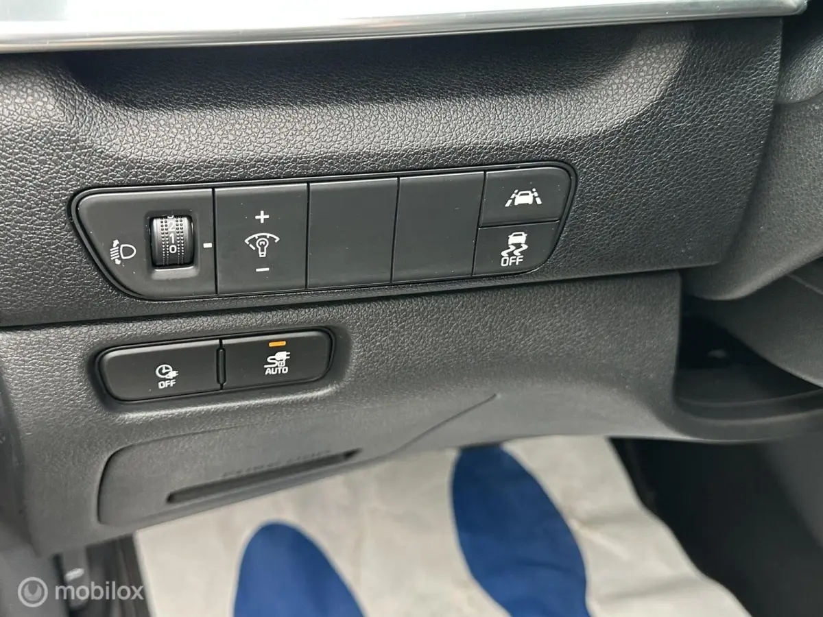 Edition 64 kWh 3-FASE ACHTERUITRIJ CAMERA CARPLAY STUUR/STOELVERWARMING