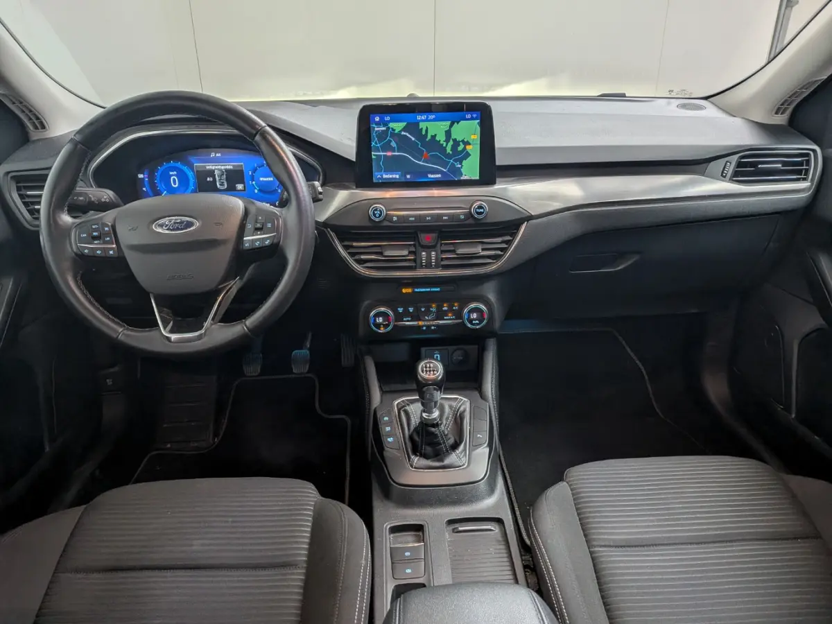 1.0EB Hybrid Titanium X Business | NL-AUTO! | 1E EIGENAAR! | TREKHAAK | CAMERA | CRUISE | NAVI | PARK SENS V+A | LANE ASSIST | DEALER OH! | ELEKTR. KOFFERBAK