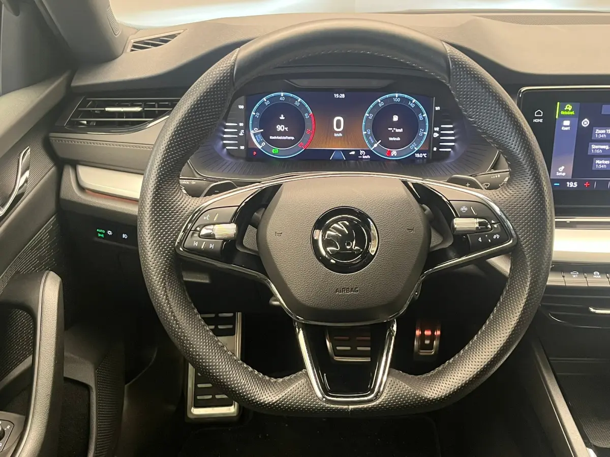 1.0 e-TSI 110PK SPORT BUSINESS / NAVI / CLIMA / LED / PDC / 16" LMV / BLUETOOTH / CRUISECONTROL / 1E EIGENAAR !!