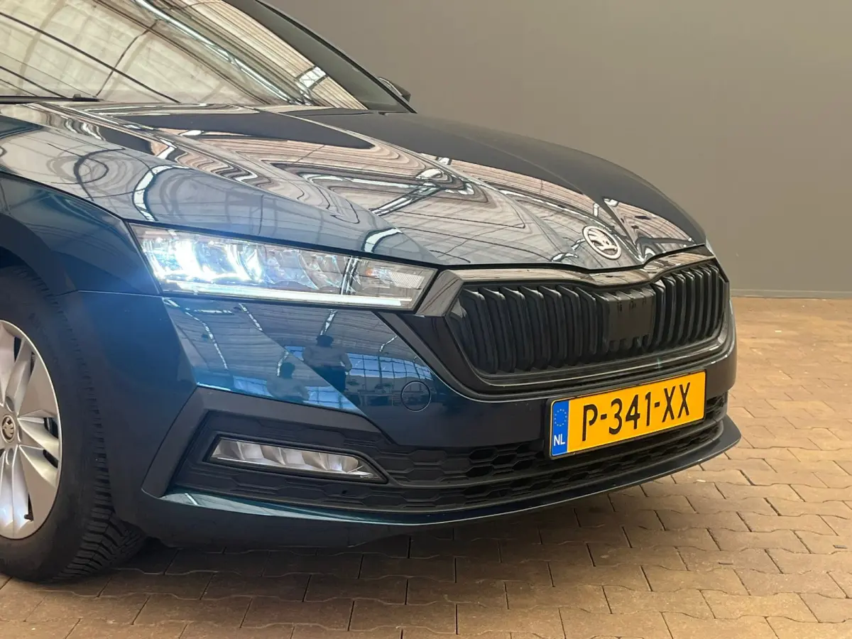 1.0 e-TSI 110PK SPORT BUSINESS / NAVI / CLIMA / LED / PDC / 16" LMV / BLUETOOTH / CRUISECONTROL / 1E EIGENAAR !!
