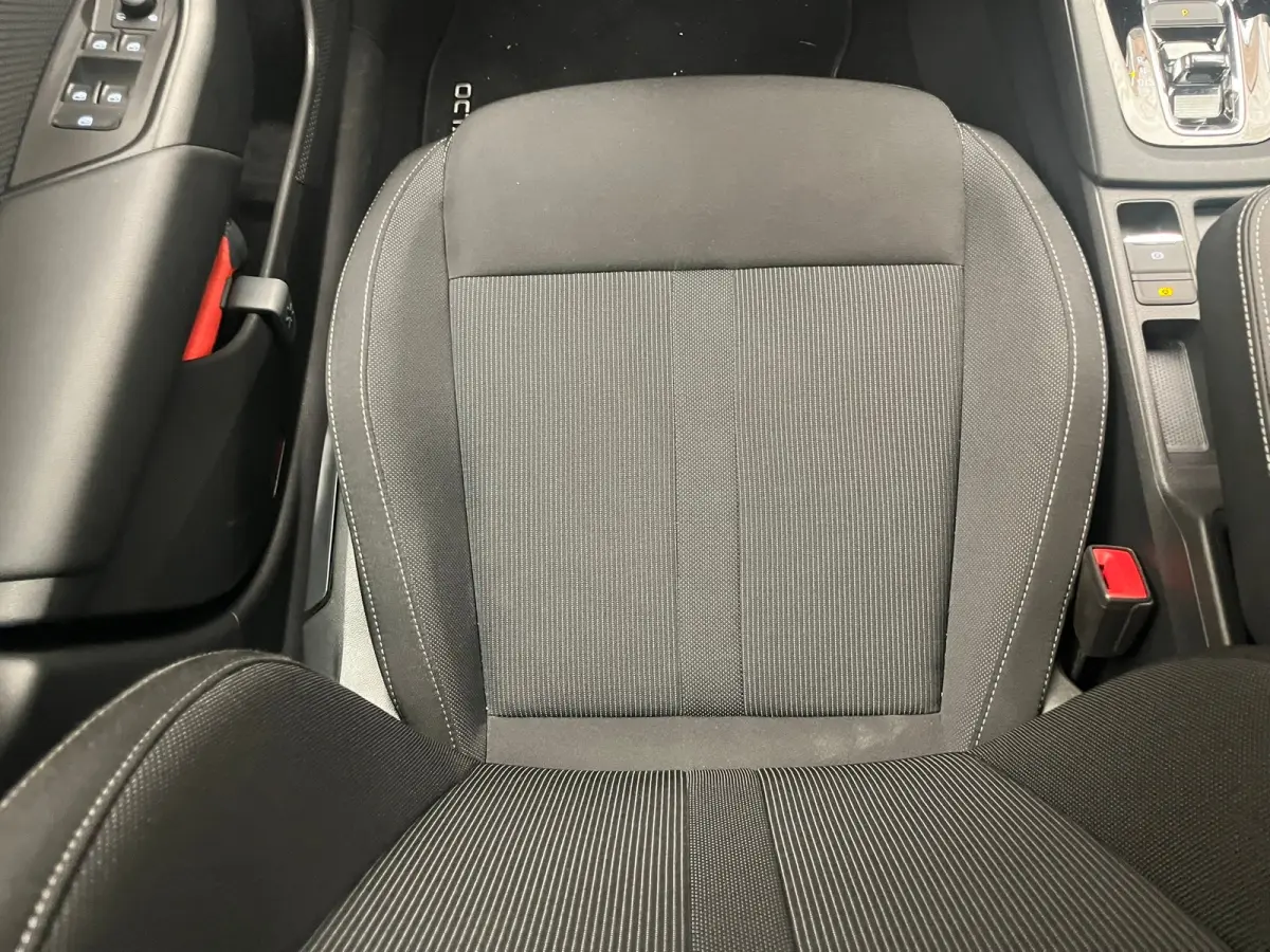 1.0 e-TSI 110PK SPORT BUSINESS / NAVI / CLIMA / LED / PDC / 16" LMV / BLUETOOTH / CRUISECONTROL / 1E EIGENAAR !!