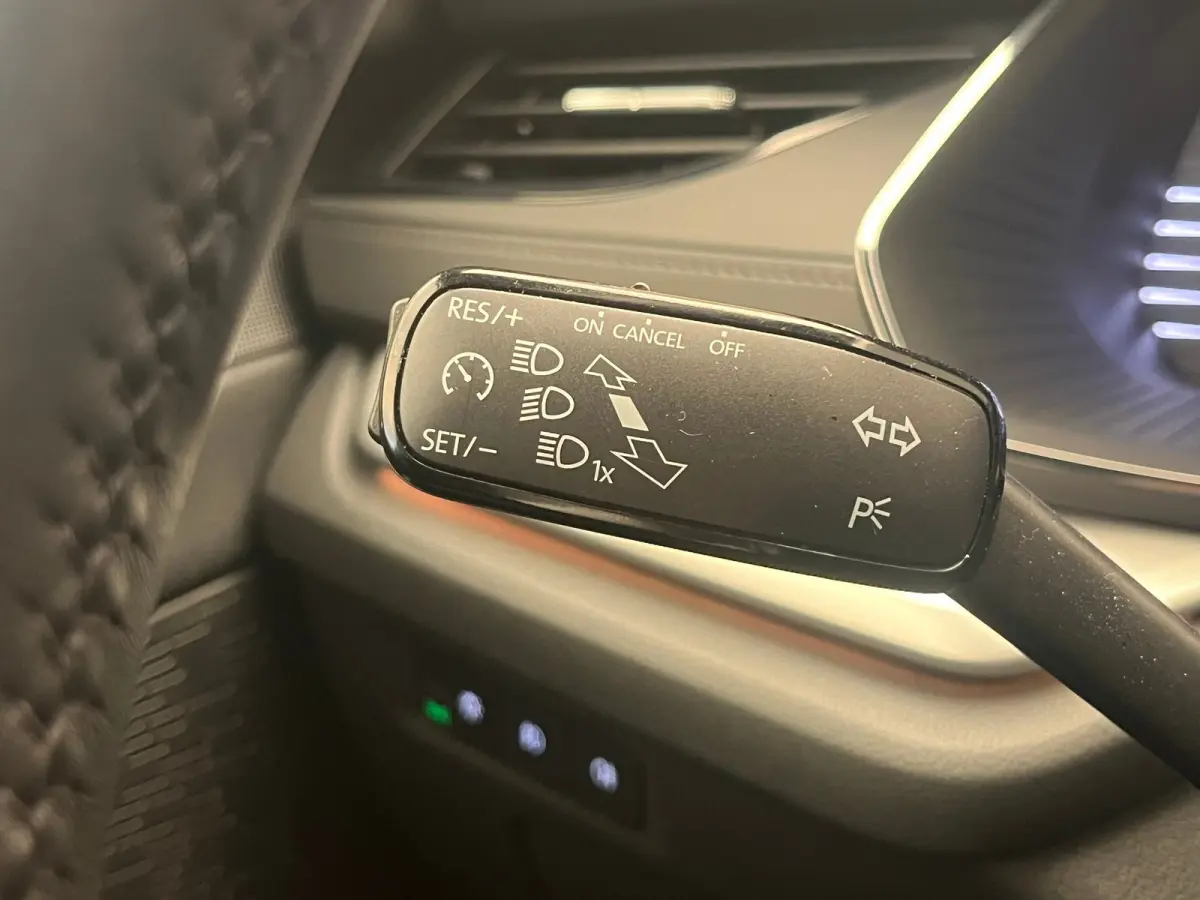 1.0 e-TSI 110PK SPORT BUSINESS / NAVI / CLIMA / LED / PDC / 16" LMV / BLUETOOTH / CRUISECONTROL / 1E EIGENAAR !!