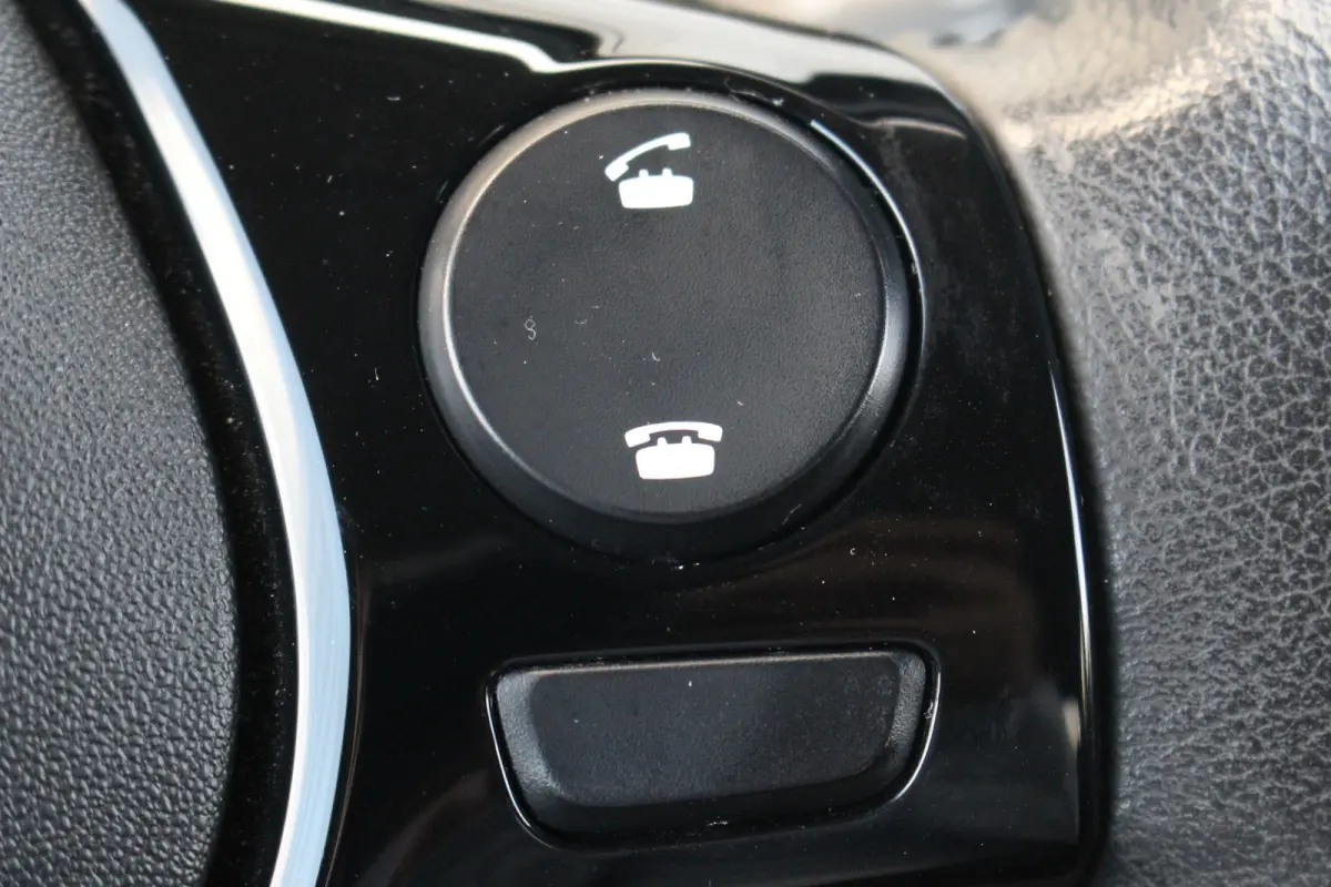 1.0 e-VTi Allure | Camera | Carplay | Climate | DAB | Lmv | Centrale deurvergrendeling | | Camera | Carplay | Climate | DAB | Lmv | Centrale deurvergrendeling |