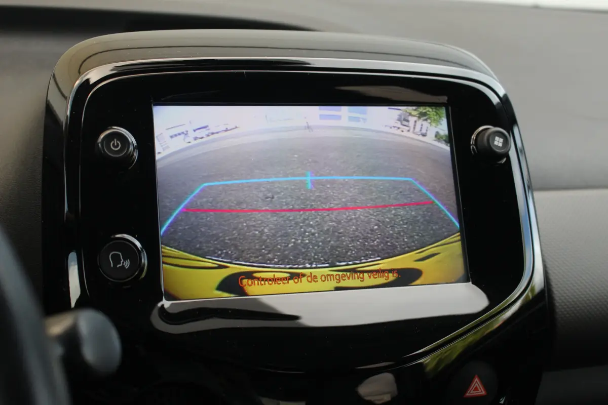 1.0 e-VTi Allure | Camera | Carplay | Climate | DAB | Lmv | Centrale deurvergrendeling | | Camera | Carplay | Climate | DAB | Lmv | Centrale deurvergrendeling |