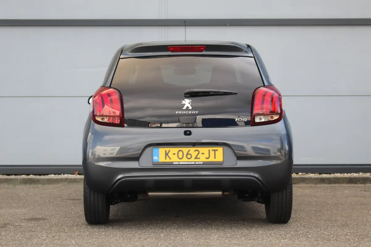 1.0 e-VTi Allure | Camera | Carplay | Climate | DAB | Lmv | Centrale deurvergrendeling | | Camera | Carplay | Climate | DAB | Lmv | Centrale deurvergrendeling |
