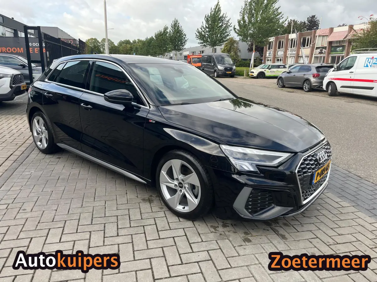 30 TFSI S edition , S-LINE