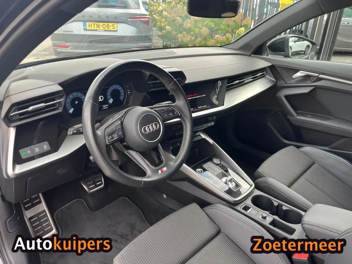30 TFSI S edition , S-LINE