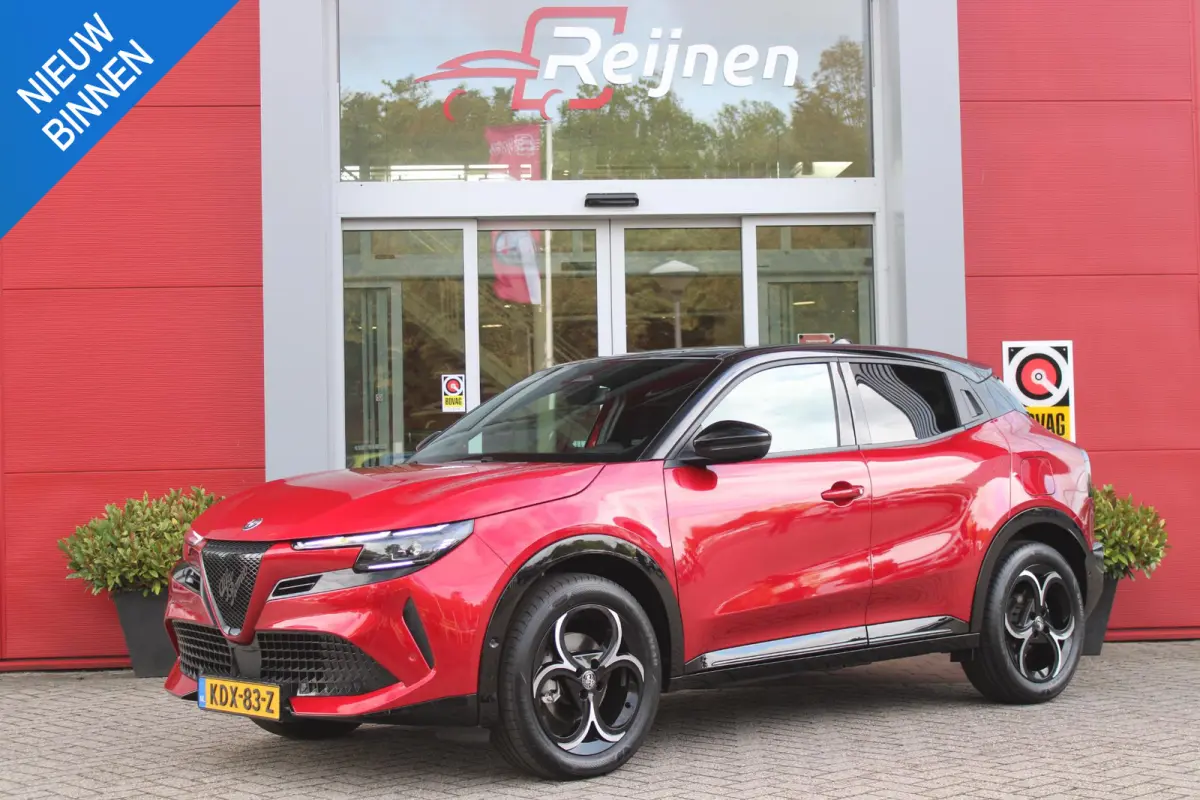 1.2 145PK AUTOMAAT Hybrid IBRIDA TI | PACK TECH LITE: (LED MATRIX KOPLAMPEN, DODEHOEK DETECTIE, ELEKTRISCH BEDIENBARE ACHTERKLEP, KEYLESS ENTRY, ACHTERUITRIJ CAMERA, PARKEERSENSOREN VOOR ACH