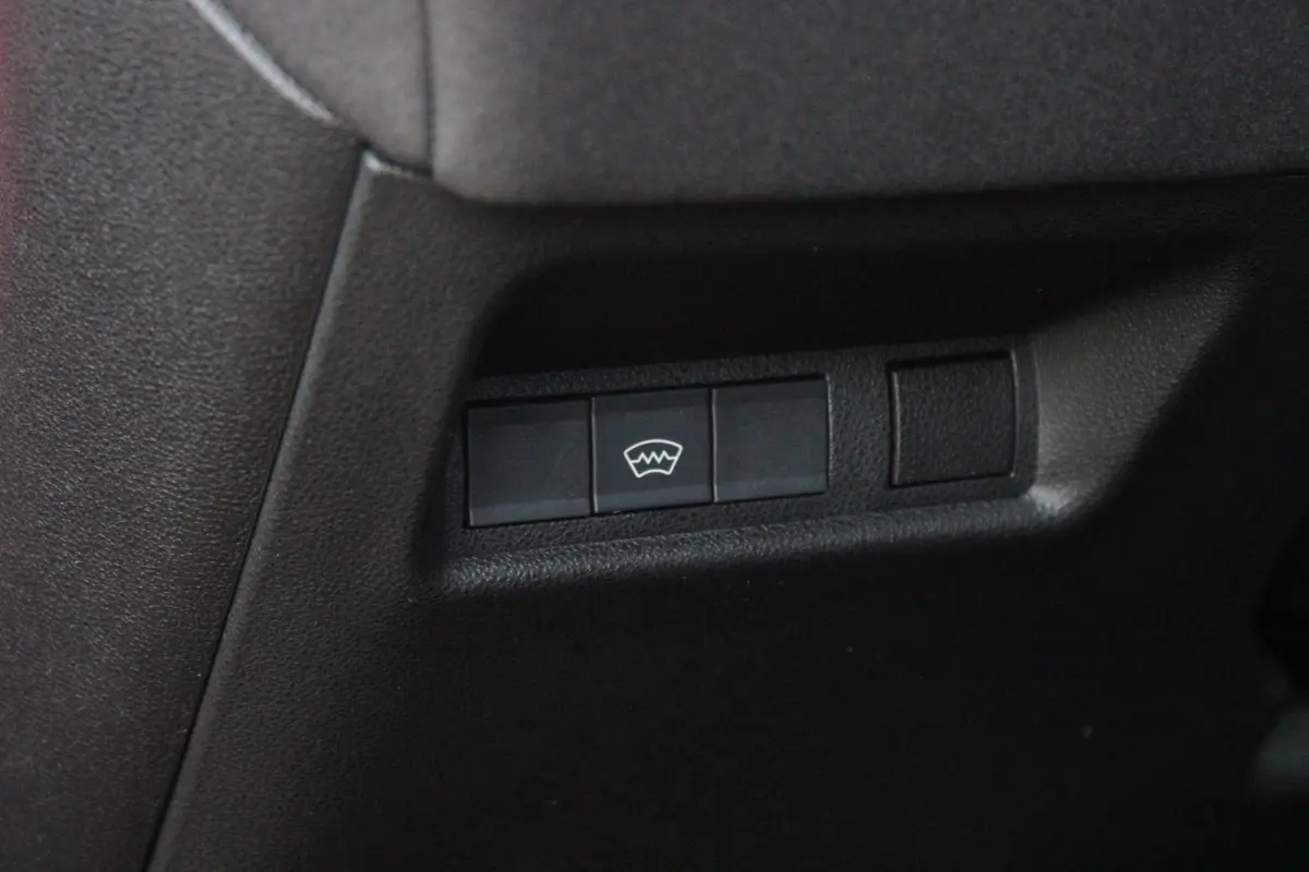 1.2 145PK AUTOMAAT Hybrid IBRIDA TI | PACK TECH LITE: (LED MATRIX KOPLAMPEN, DODEHOEK DETECTIE, ELEKTRISCH BEDIENBARE ACHTERKLEP, KEYLESS ENTRY, ACHTERUITRIJ CAMERA, PARKEERSENSOREN VOOR ACH
