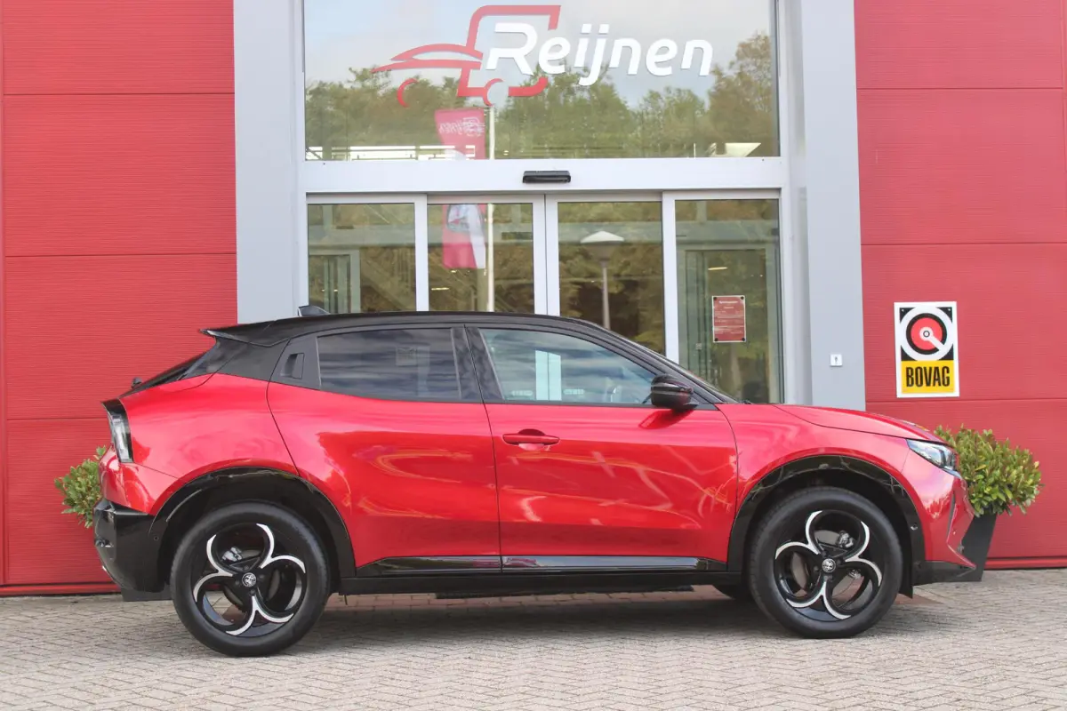 1.2 145PK AUTOMAAT Hybrid IBRIDA TI | PACK TECH LITE: (LED MATRIX KOPLAMPEN, DODEHOEK DETECTIE, ELEKTRISCH BEDIENBARE ACHTERKLEP, KEYLESS ENTRY, ACHTERUITRIJ CAMERA, PARKEERSENSOREN VOOR ACH