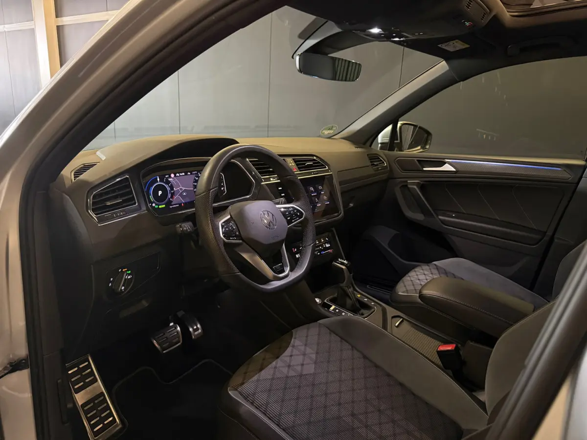 1.4 TSI eHybrid R-Line Business+